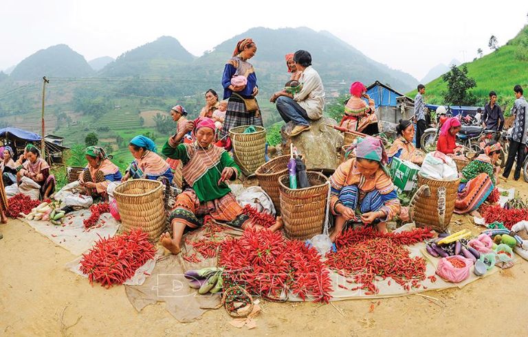 A highland market in Ha Giang or Dong Van in the early morning