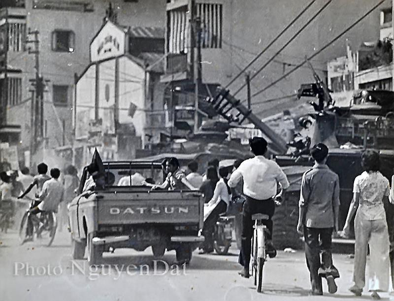 Saigon immediately after 1975 — silent streets, aging architecture
