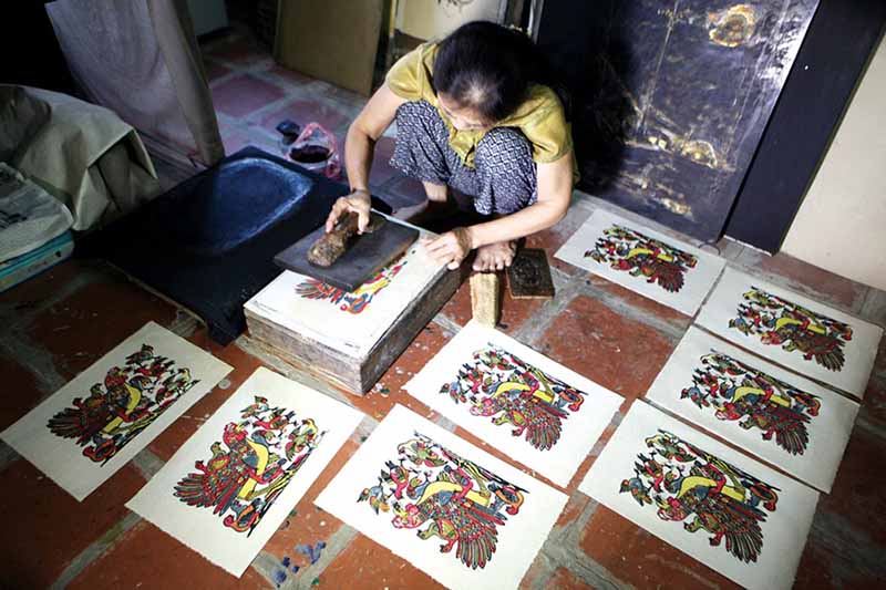 Dong Ho folk painting printed on streetwear or modern t-shirt